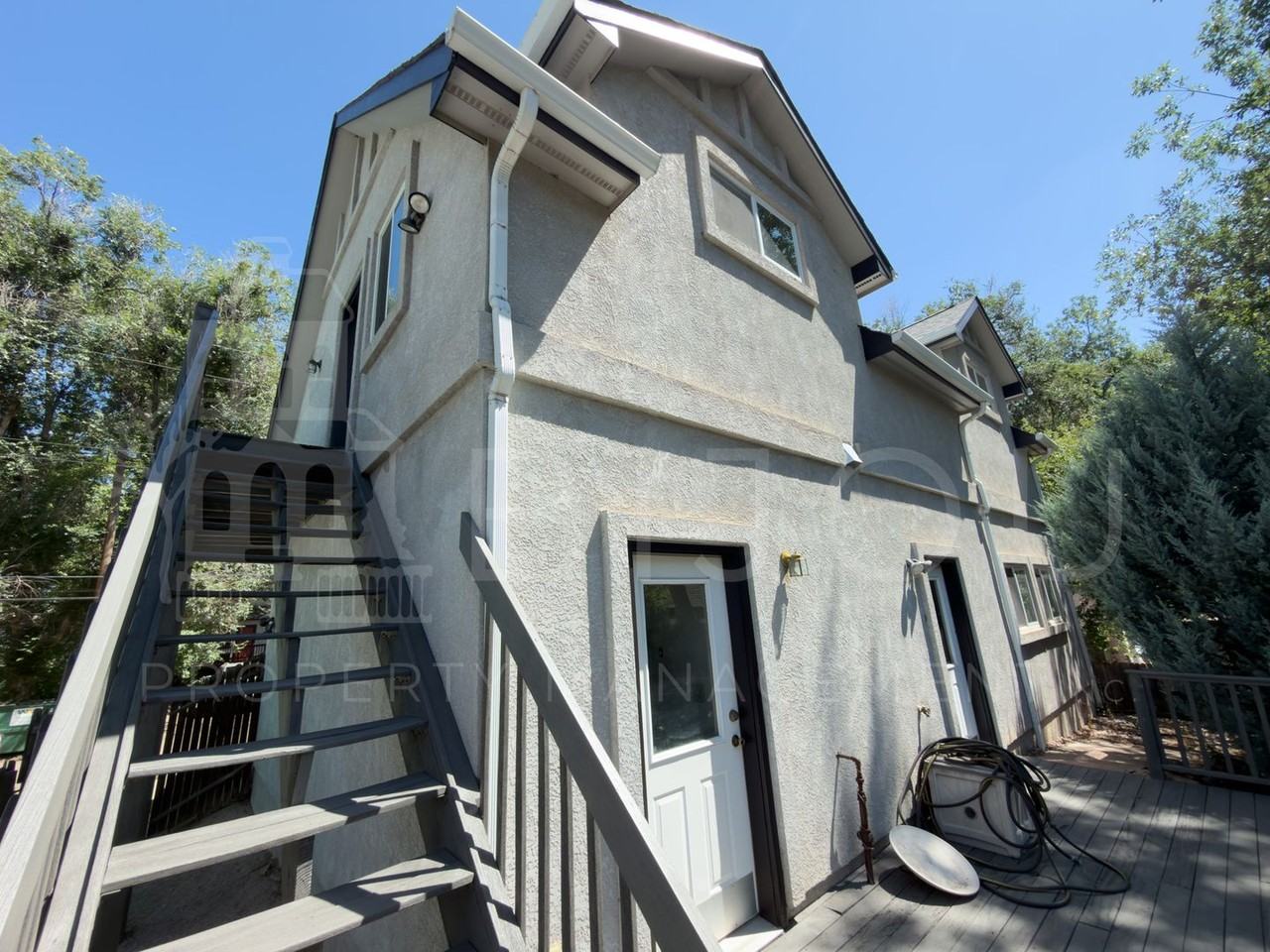 528 E Bijou St Apt B - Photo 2 of 9