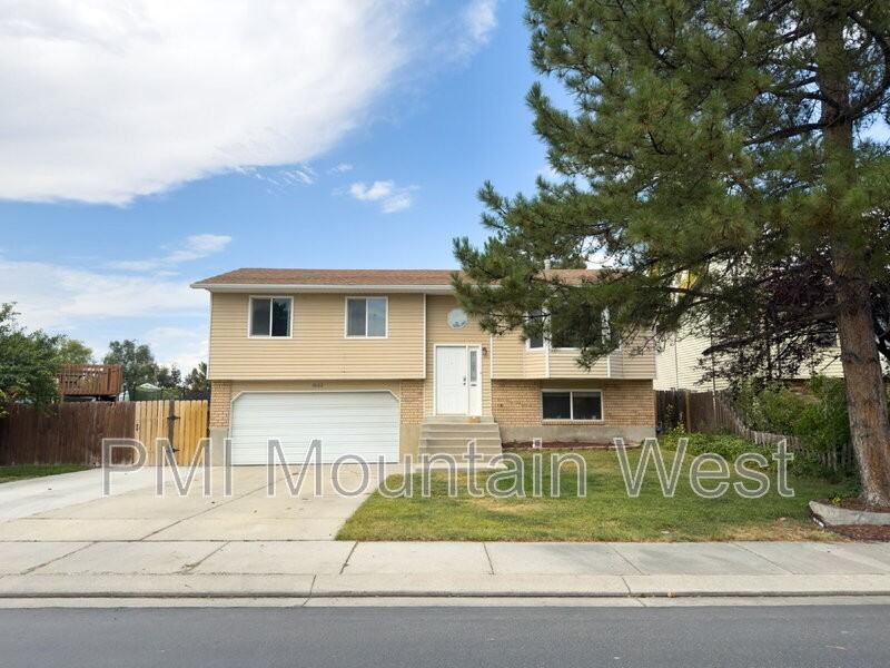 4982 W Aspen Shadow Ct - Photo 2 of 38
