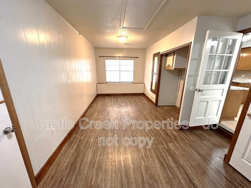 5305 Brookdale St - Photo 5 of 10