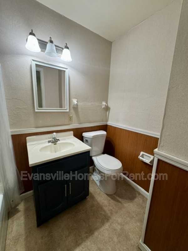 1618 Speaker Rd - Photo 6 of 10