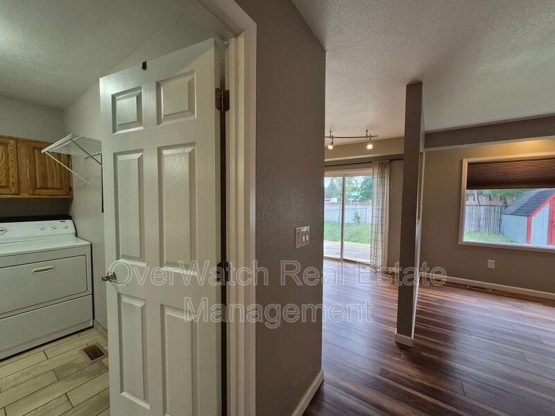 6133 Prosperity Dr - Photo 5 of 19