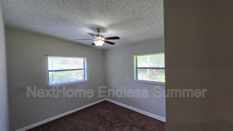 2917 Parr Ct W - Photo 6 of 12