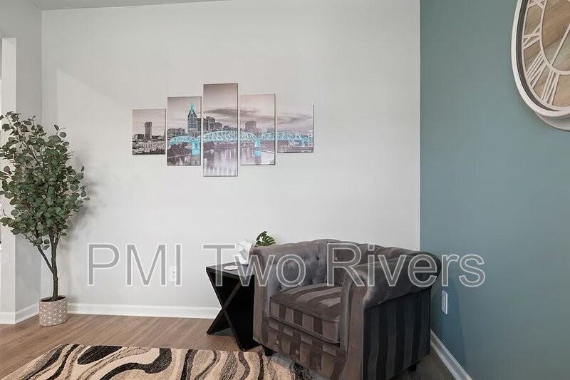 5027 Benelli Dr - Photo 5 of 37