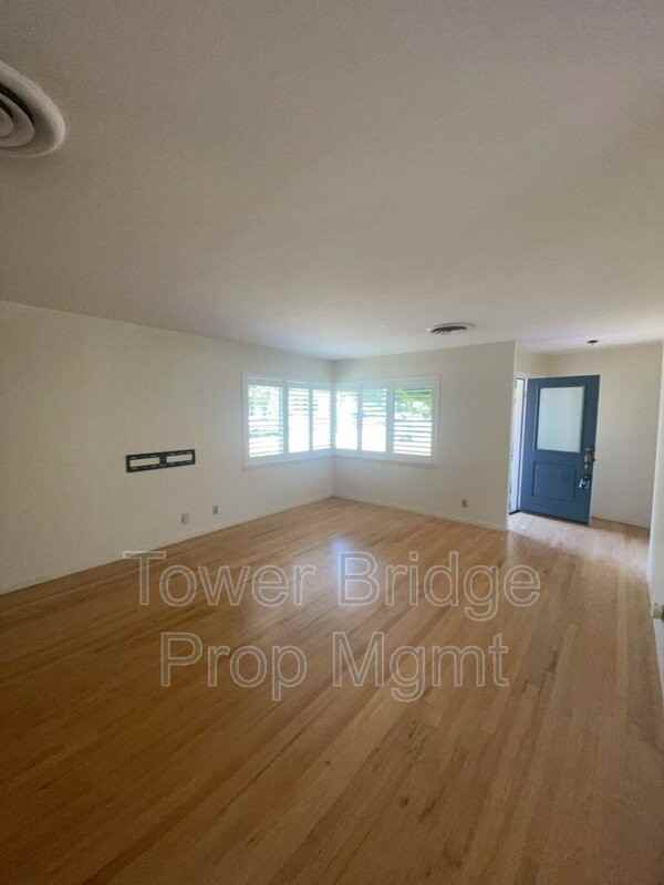 3751 El Ricon Way - Photo 5 of 22