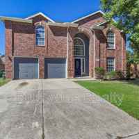 featured image of 5717 Parkwood Trl