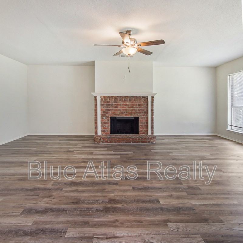 5717 Parkwood Trl - Photo 7 of 37