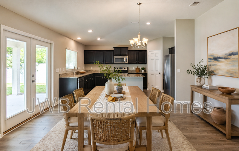 3955 Connecticut Ave - Photo 5 of 12