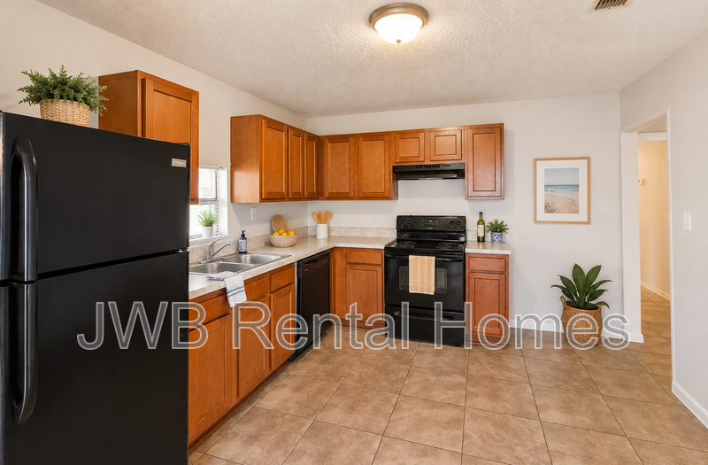 6553 Aires Rd - Photo 3 of 11