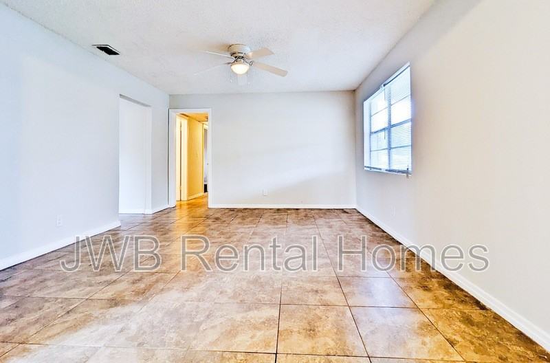 6553 Aires Rd - Photo 6 of 11
