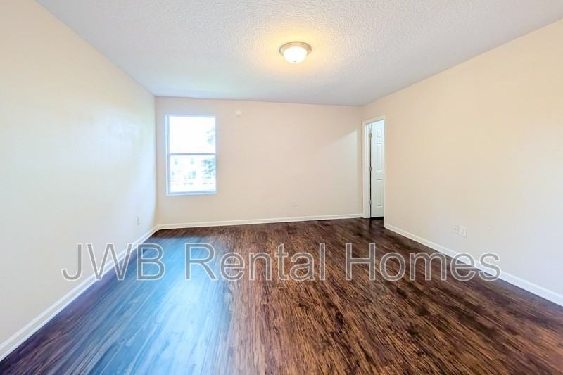6501 Timmerman Ct - Photo 6 of 18