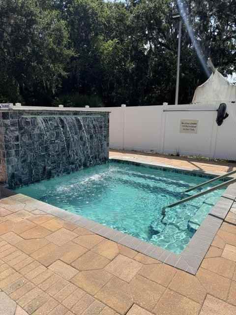 102 Summer Cir - Photo 4 of 13