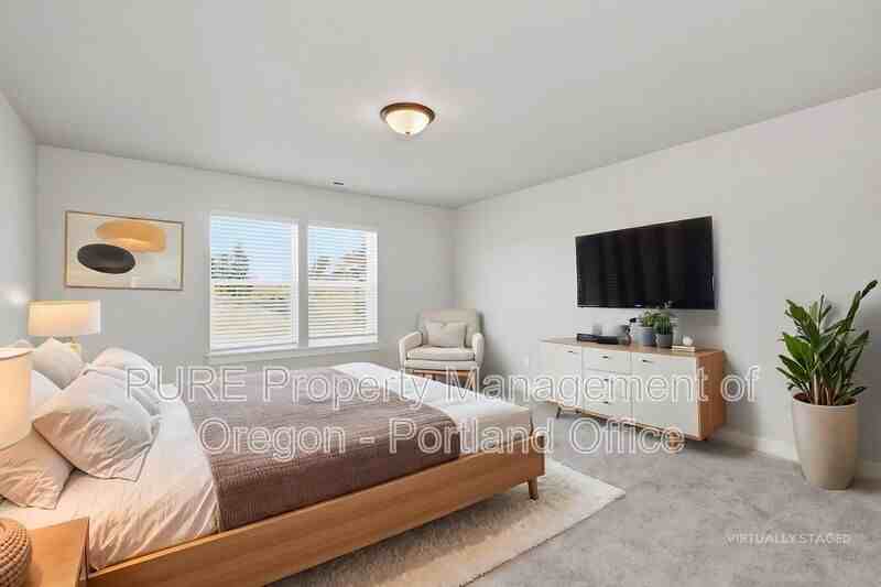 1730 Ne Gilbert Ln - Photo 4 of 26