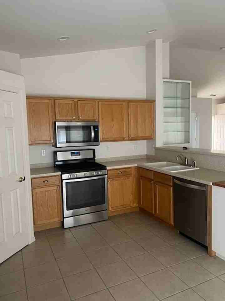 4325 N Plainsman Way - Photo 5 of 22