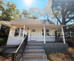 featured image of 810 E Sumach St