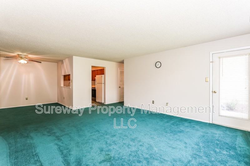 4607 Aberdeen Dr - Photo 3 of 15