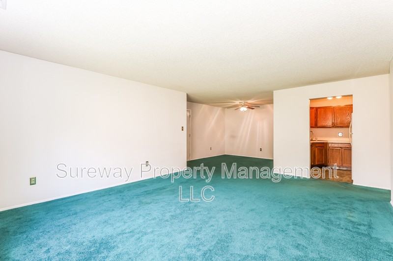 4607 Aberdeen Dr - Photo 4 of 15