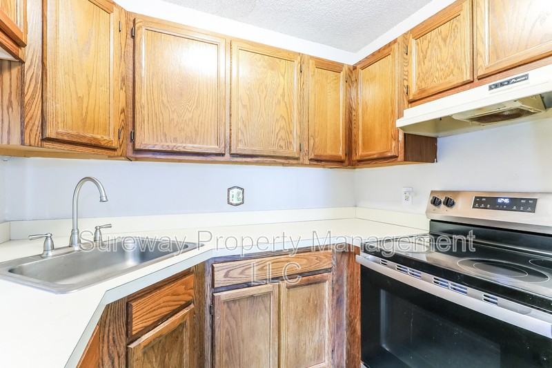 4607 Aberdeen Dr - Photo 6 of 15