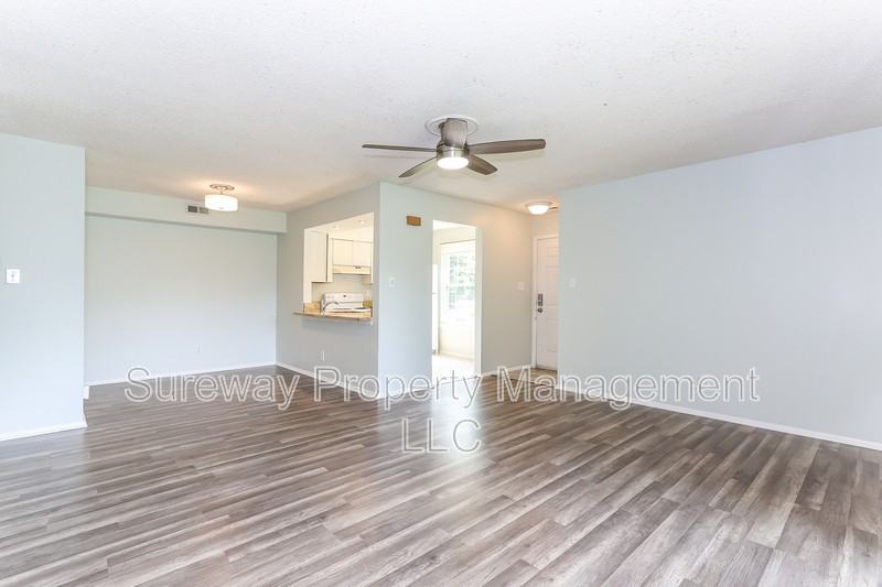 330A Willow Turn - Photo 2 of 10