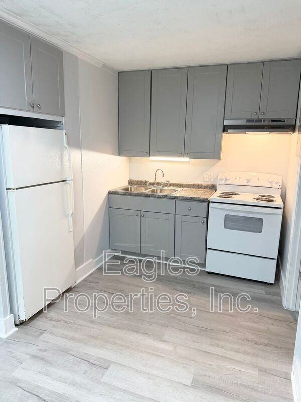 1901 Peachtree St #C - Photo 2 of 6