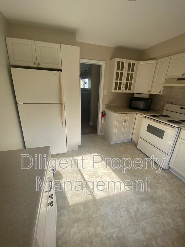 1260 Pulpit Rd - Photo 4 of 29