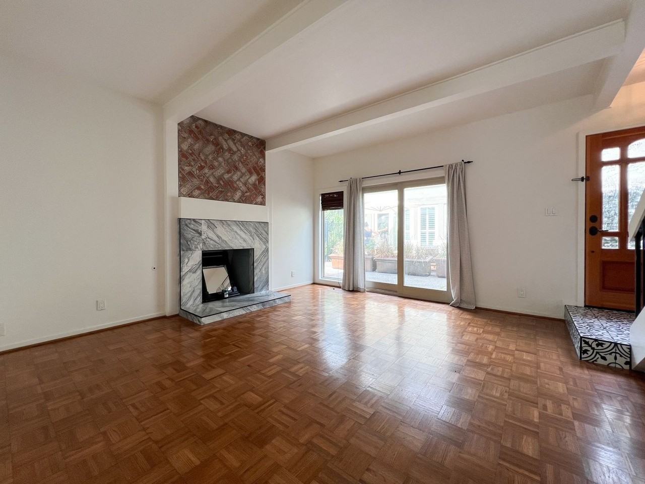 937 Hunt Ave - Photo 5 of 29