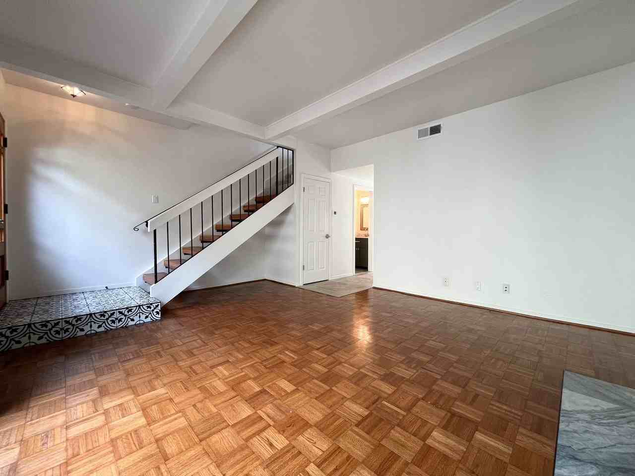 937 Hunt Ave - Photo 6 of 29
