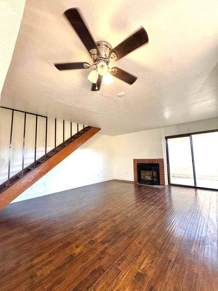 3501 Bernard St #1B - Photo 3 of 19