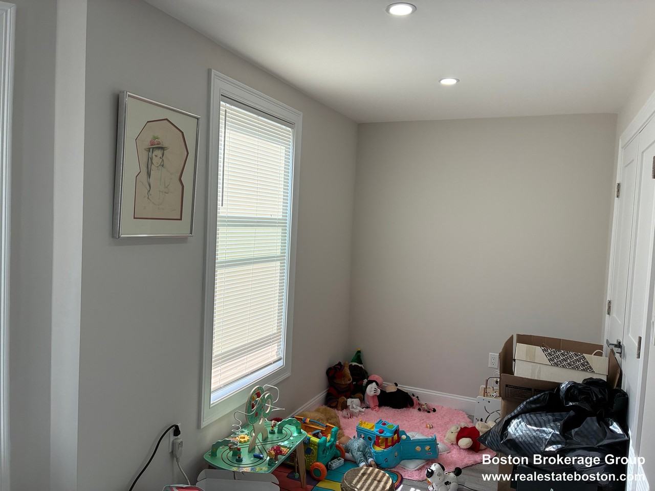 122 Buttonwood St #2 - Photo 4 of 9