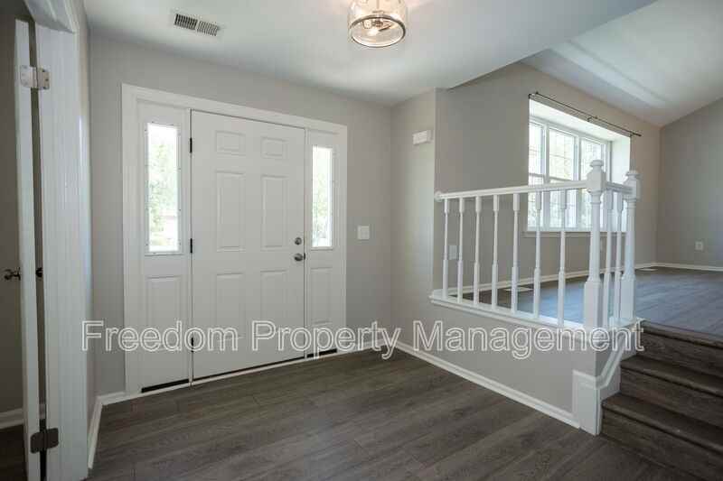 10116 Wimbledon Ct - Photo 6 of 50