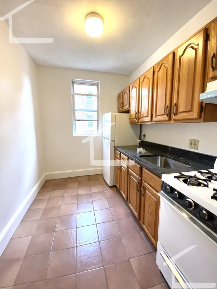 Scottfield Rd. & Commonwealth Ave #7 - Photo 5 of 16