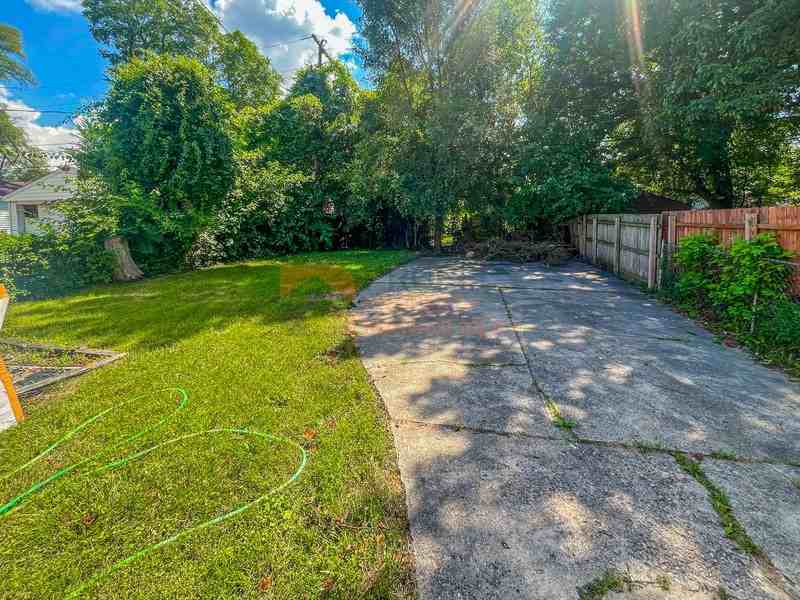 19440 Hartwell St - Photo 7 of 7