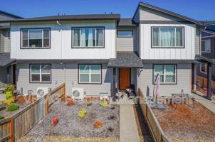 featured image of 18402 Ne 46th Pl