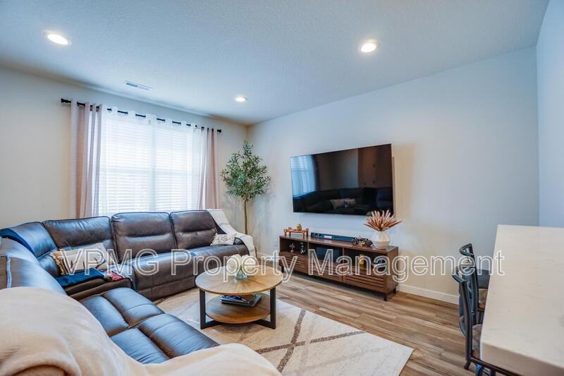 18402 Ne 46th Pl - Photo 5 of 28