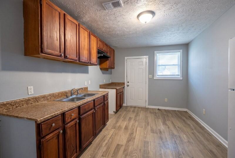119 Ticknor Dr - Photo 4 of 15