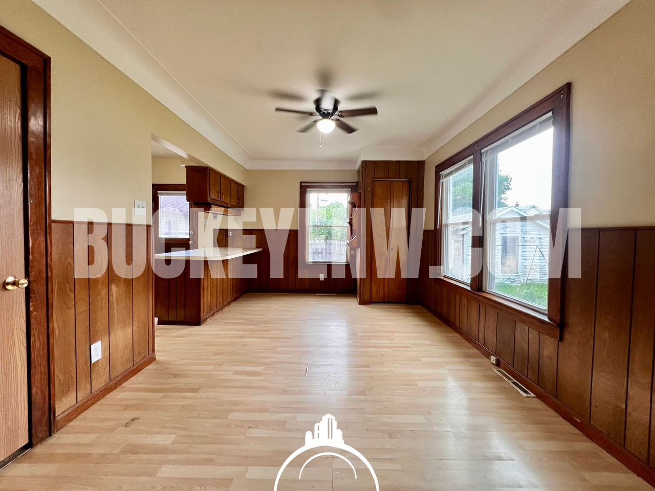1233 Halstead St - Photo 4 of 14