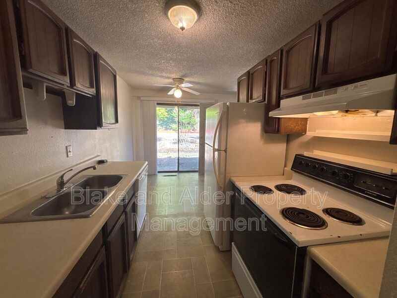 17794 Webster Rd - Photo 7 of 16