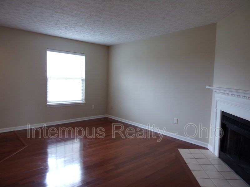 7839 Meadowhaven Blvd - Photo 4 of 26