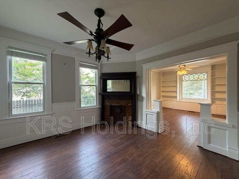1110 Park Ave - Photo 3 of 13