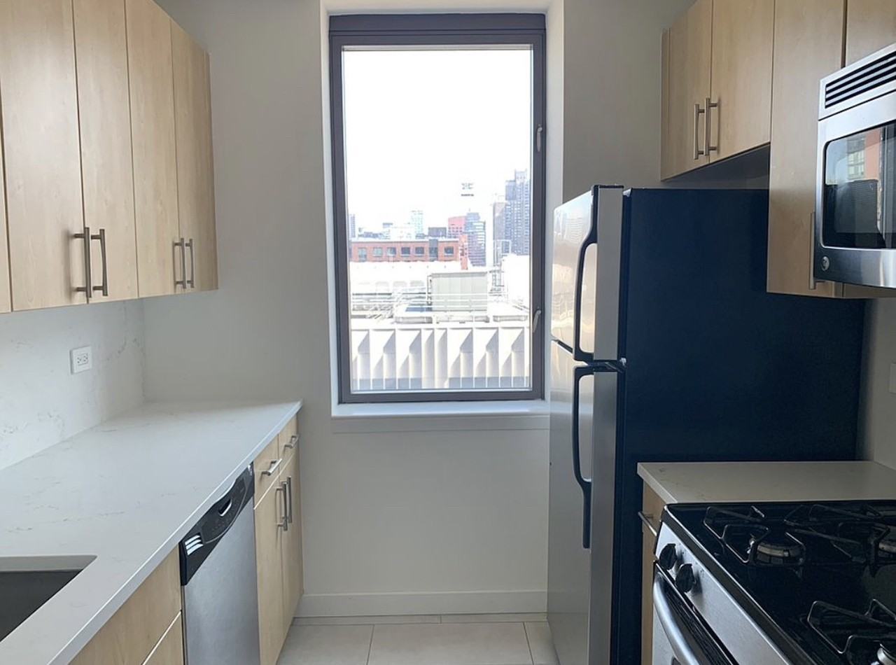 10th Ave & W 43rd St - Photo 5 of 20
