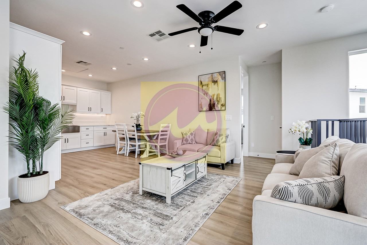 26016 Oak Street #G - Photo 3 of 12
