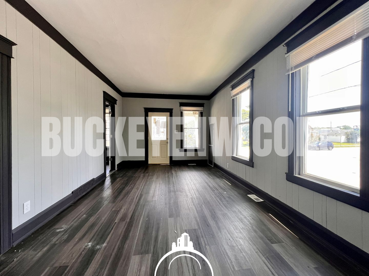 203 South Ave - Photo 2 of 11