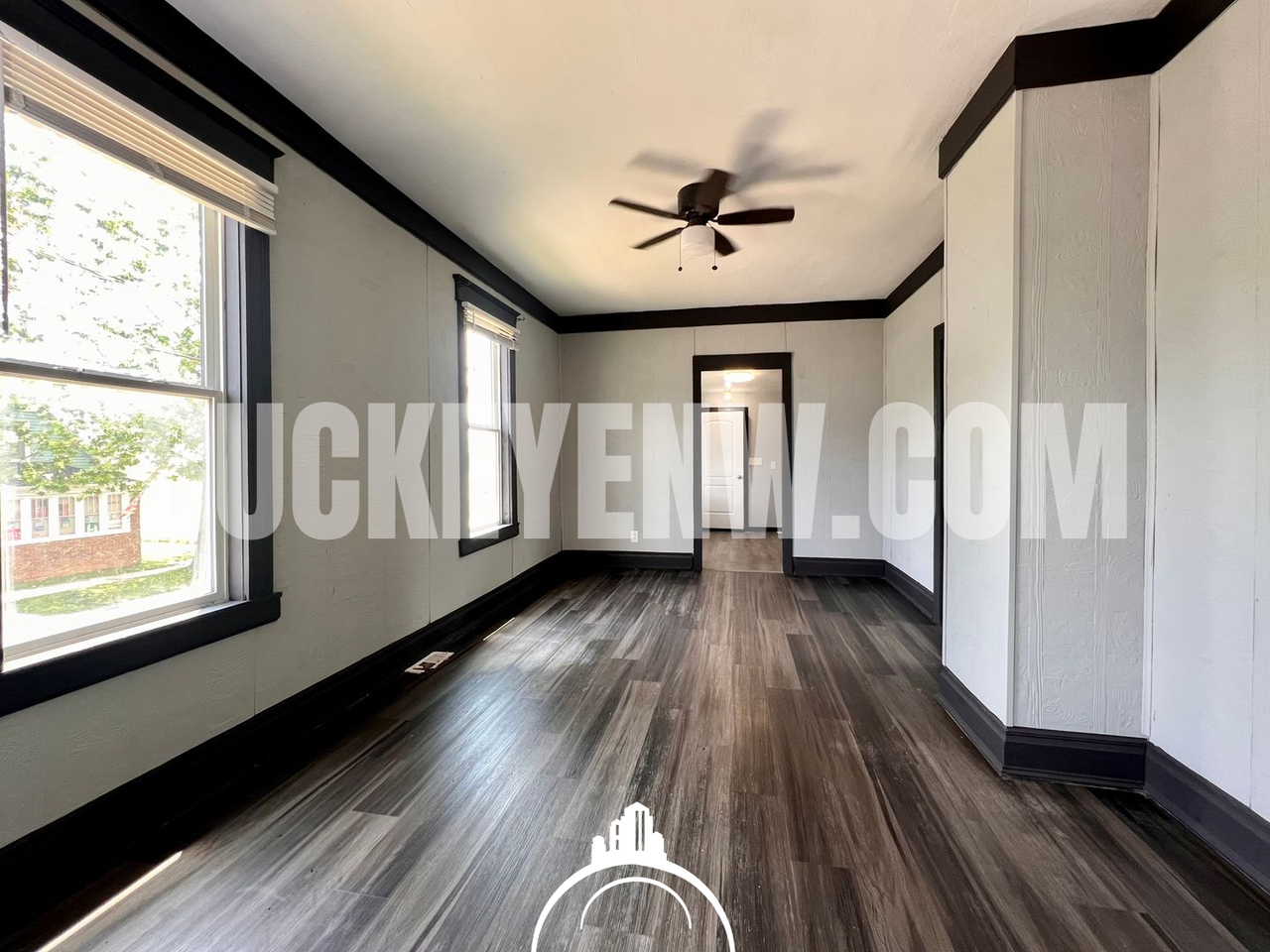 203 South Ave - Photo 3 of 11