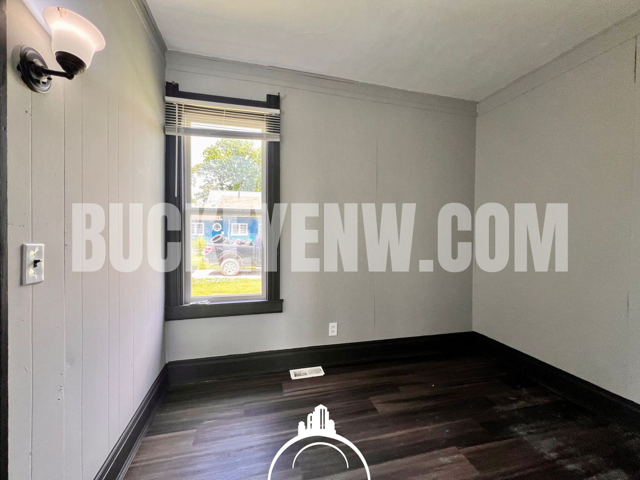 203 South Ave - Photo 6 of 11