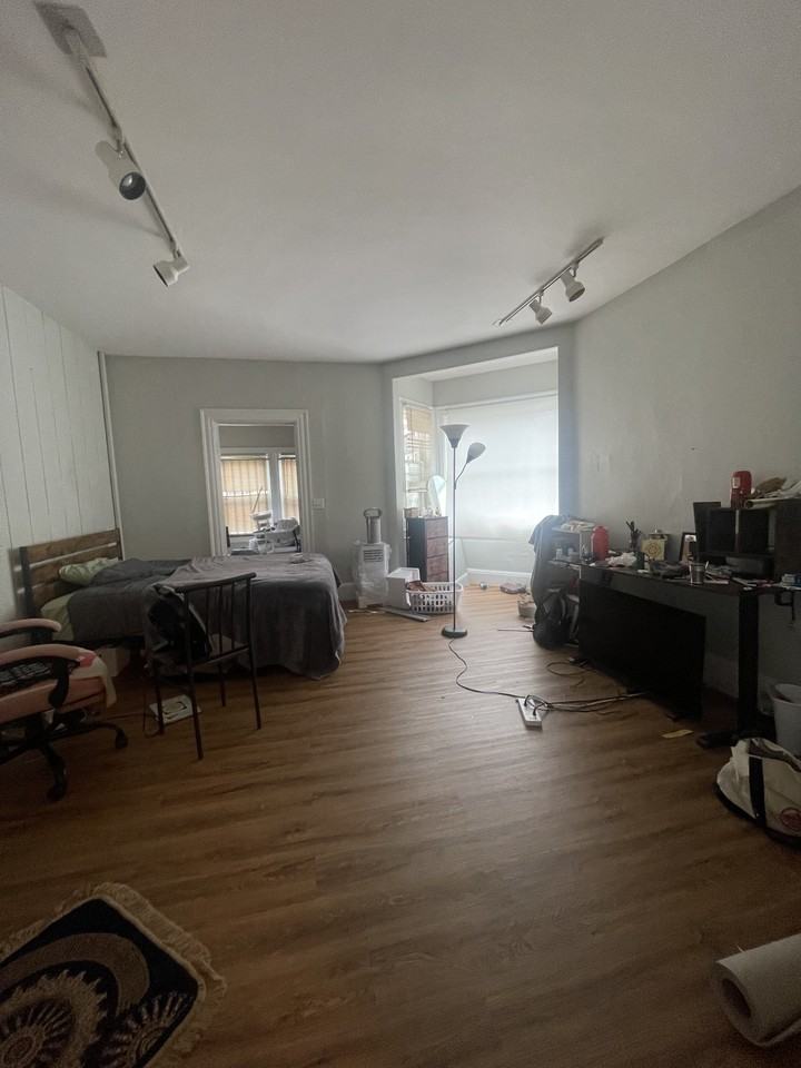 46 Ashford St #1 - Photo 5 of 8