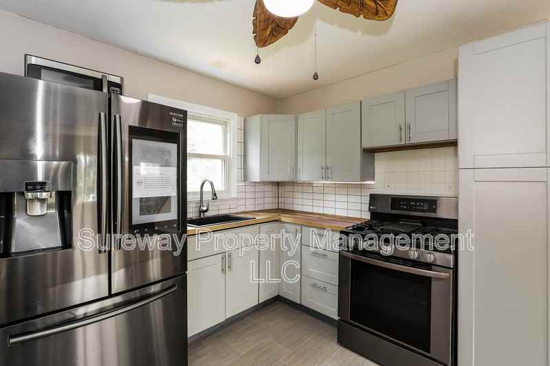 3 Dewar Dr - Photo 5 of 15