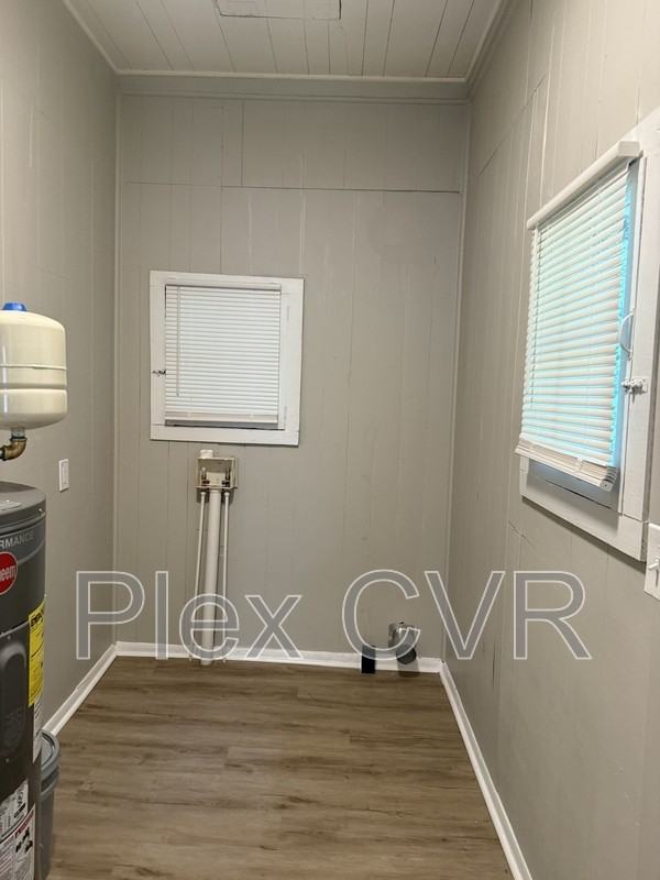 1429 Brewer Ave - Photo 6 of 8
