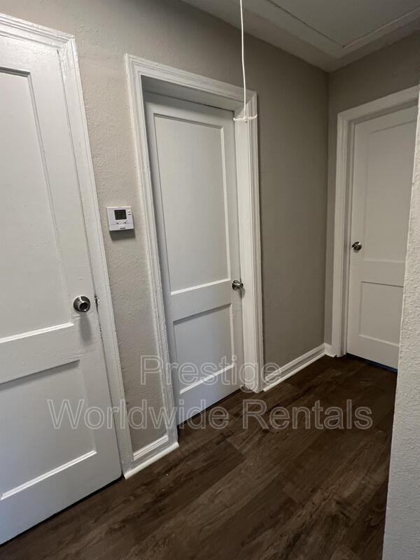 829 Brooks Rd - Photo 4 of 10
