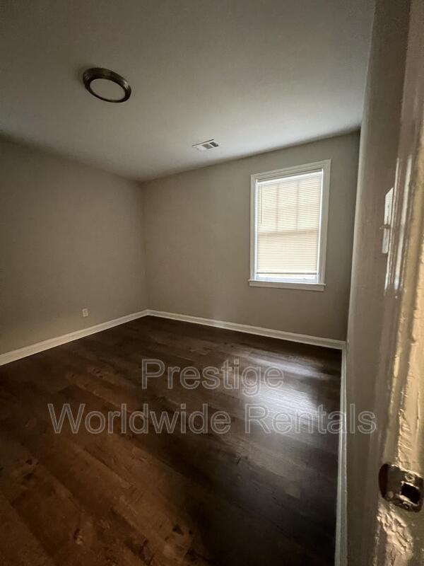 829 Brooks Rd - Photo 5 of 10