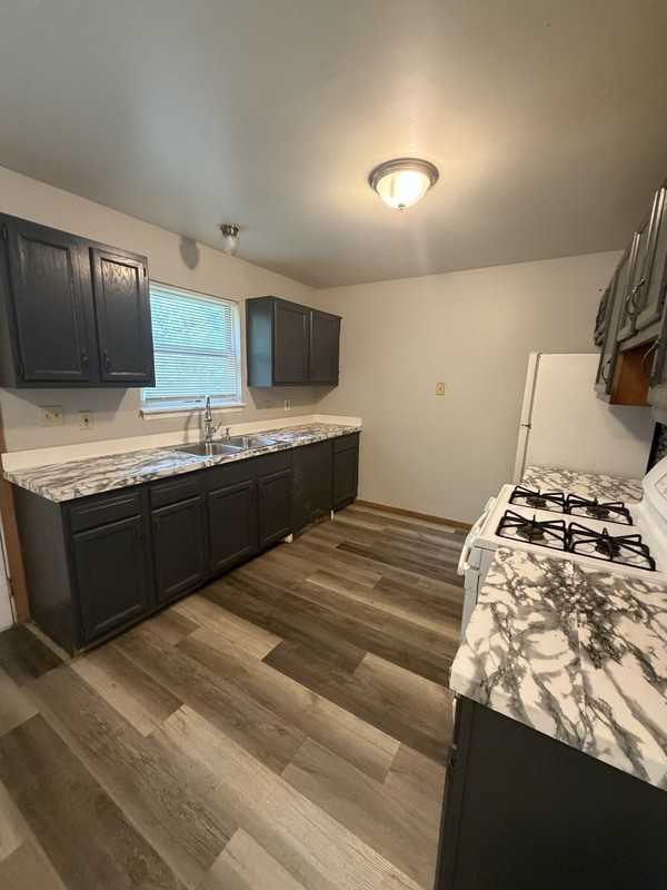 9417 Marah Ave - Photo 2 of 9