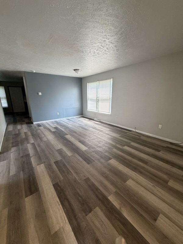 9417 Marah Ave - Photo 3 of 9
